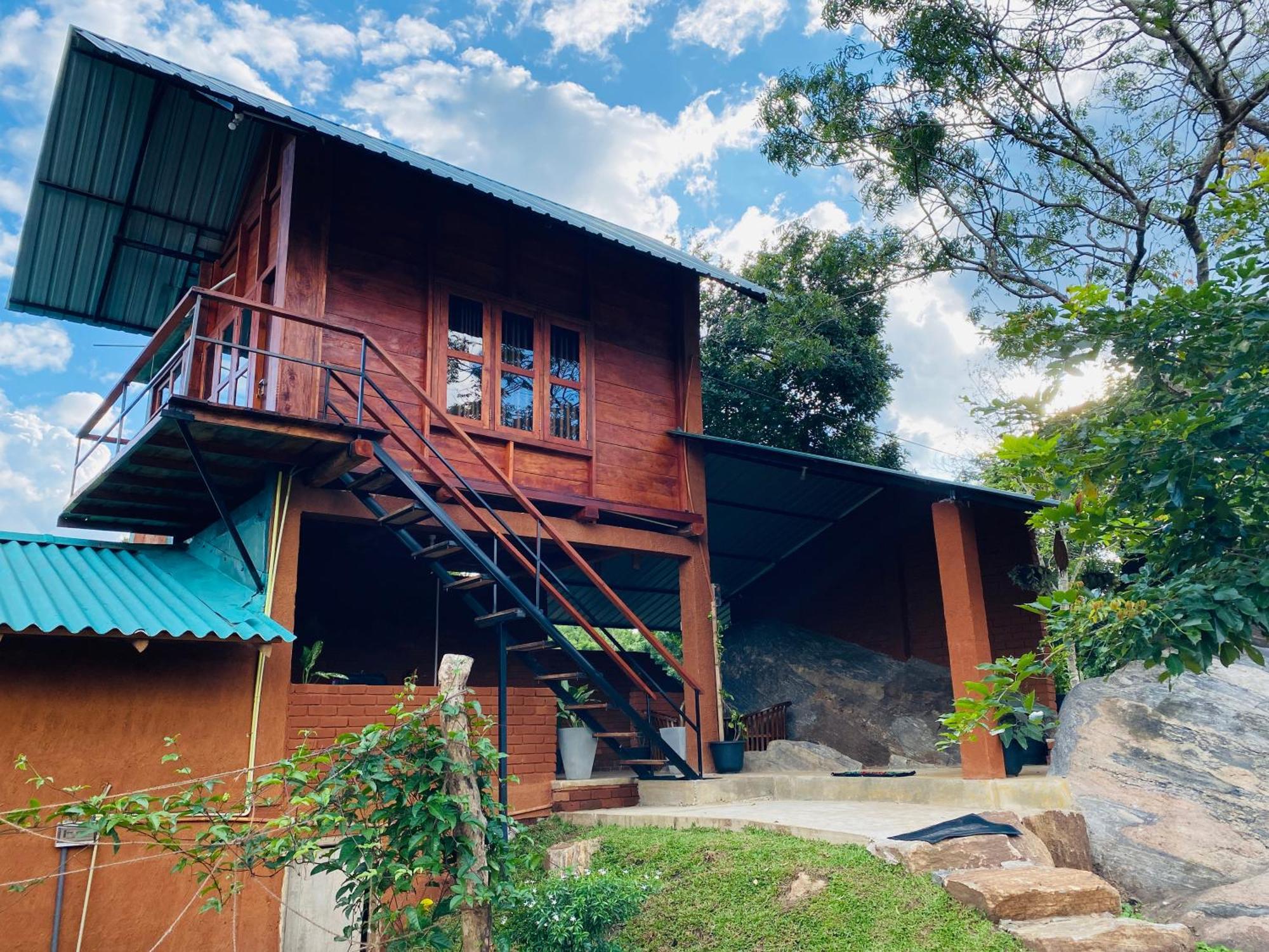Lion Wood Treehouse Vila Talkote Exterior foto