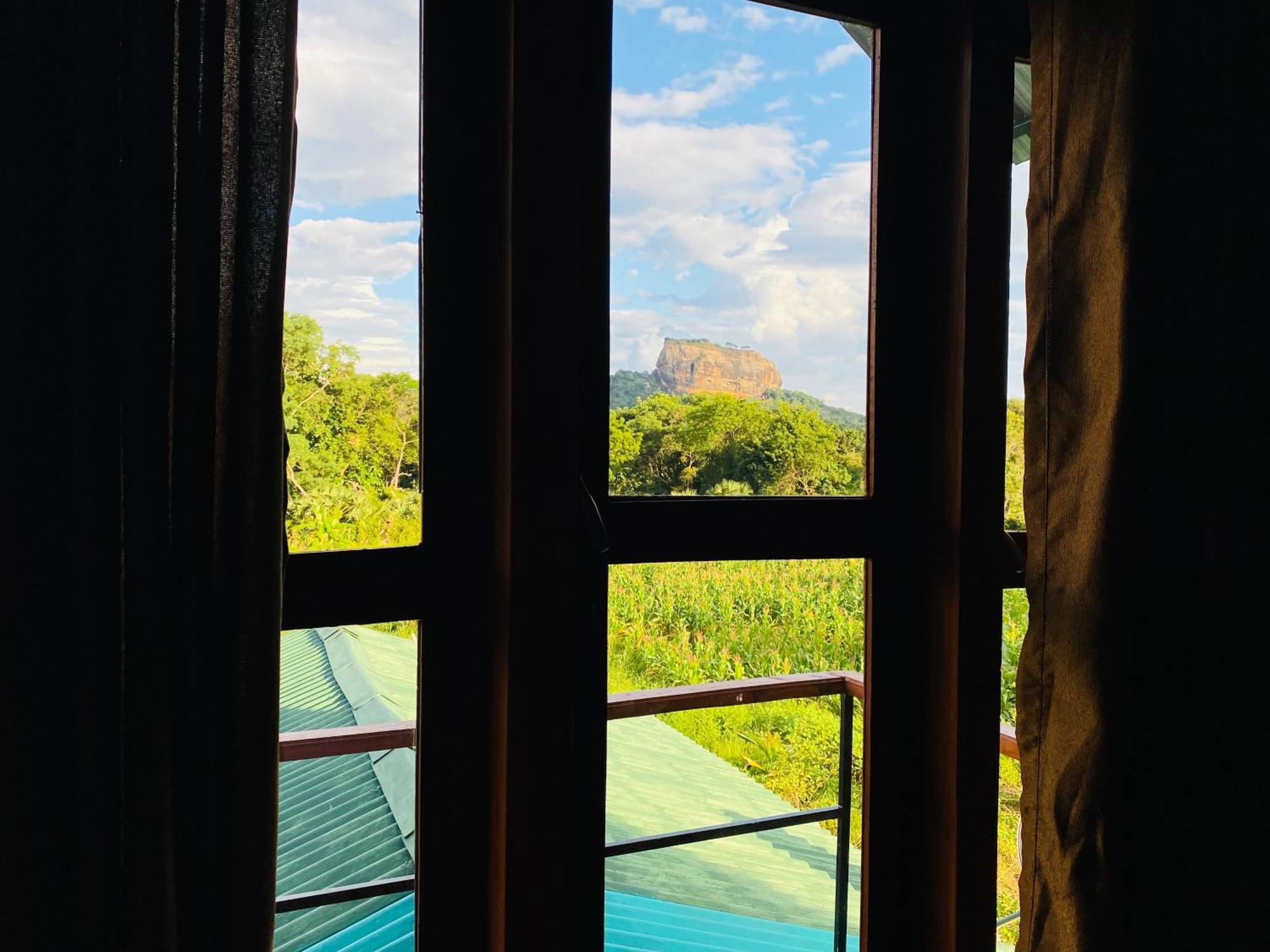 Lion Wood Treehouse Vila Talkote Exterior foto